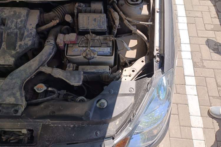Used Nissan Sylphy 2009 1.6XL Automatic Luxury Sunroof Edition Engine Bay Left