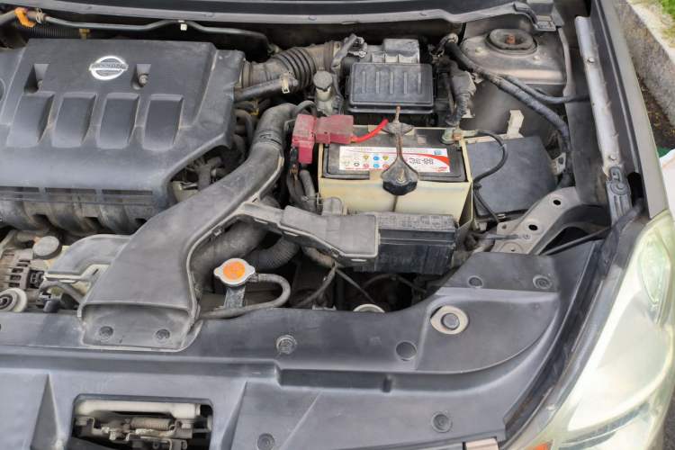 Used Nissan Sylphy 2009 1.6XL Automatic Luxury Sunroof Edition Engine Bay Left
