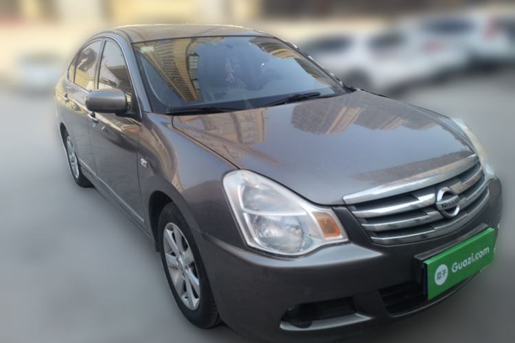 Used Nissan Sylphy 2009 1.6XL Automatic Luxury Sunroof Edition Front Right 45 Deg
