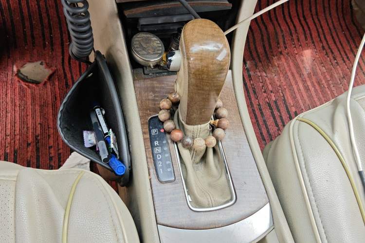 Used Nissan Sylphy 2009 1.6XE Automatic Comfort Edition Gear Lever