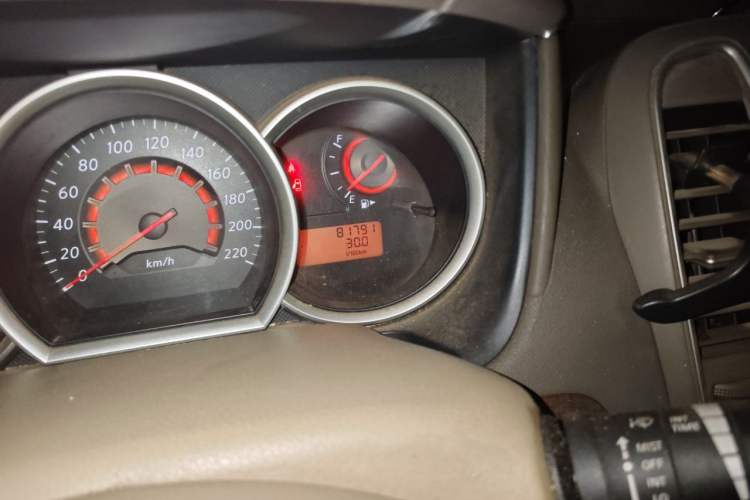 Used Nissan Sylphy 2009 1.6XE Manual Comfort Edition Odometer Close Up