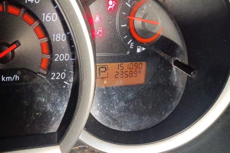 Used Nissan Sylphy 2009 2.0XL CVT Tech Edition Odometer Close Up