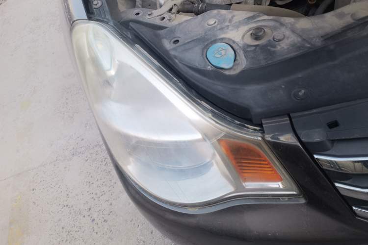 Used Nissan Sylphy 2009 1.6XL Automatic Luxury Sunroof Edition Right Front Headlight