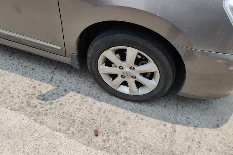 Used Nissan Sylphy 2009 1.6 XL Manual Luxury Sunroof Edition Right Front Wheel Hub