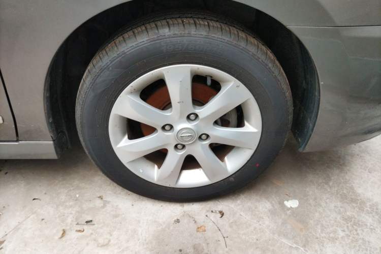 Used Nissan Sylphy 2009 1.6XL Automatic Luxury Sunroof Edition Right Front Wheel Hub