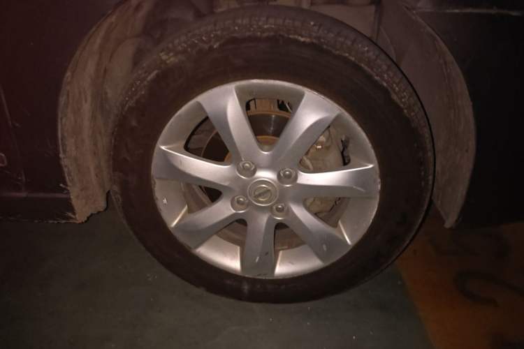 Used Nissan Sylphy 2009 1.6XE Manual Comfort Edition Right Front Wheel Hub
