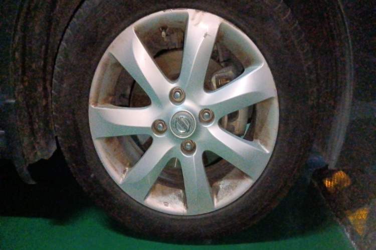 Used Nissan Sylphy 2009 2.0XL CVT Tech Edition Right Front Wheel Hub