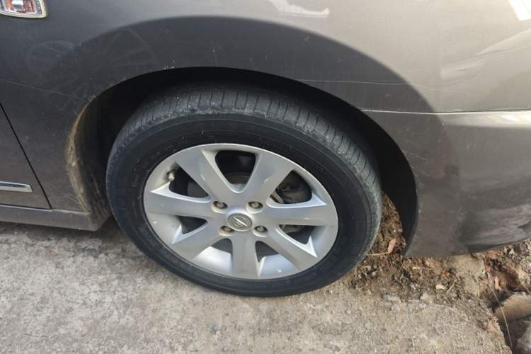 Used Nissan Sylphy 2009 2.0XL CVT Tech Edition Right Front Wheel Hub