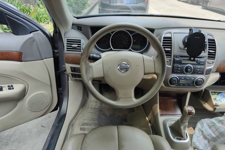 Used Nissan Sylphy 2009 1.6 XL Manual Luxury Sunroof Edition Steering Wheel