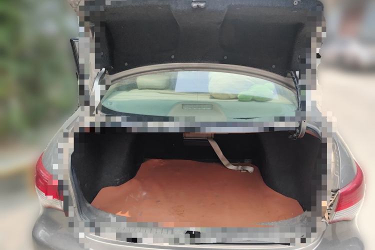 Used Nissan Sylphy 2009 1.6 XL Manual Luxury Sunroof Edition Trunk