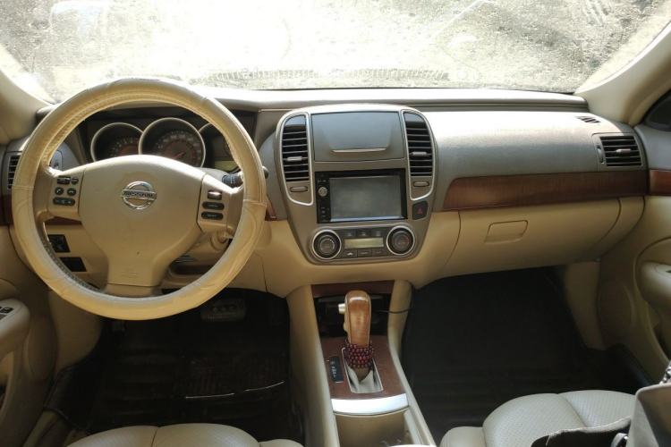 Used Nissan Sylphy 2009 2.0XL CVT Tech Sunroof Version Center Console
