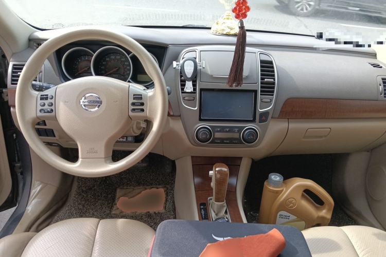 Used Nissan Sylphy 2009 1.6XL Automatic Luxury Sunroof Edition Center Console