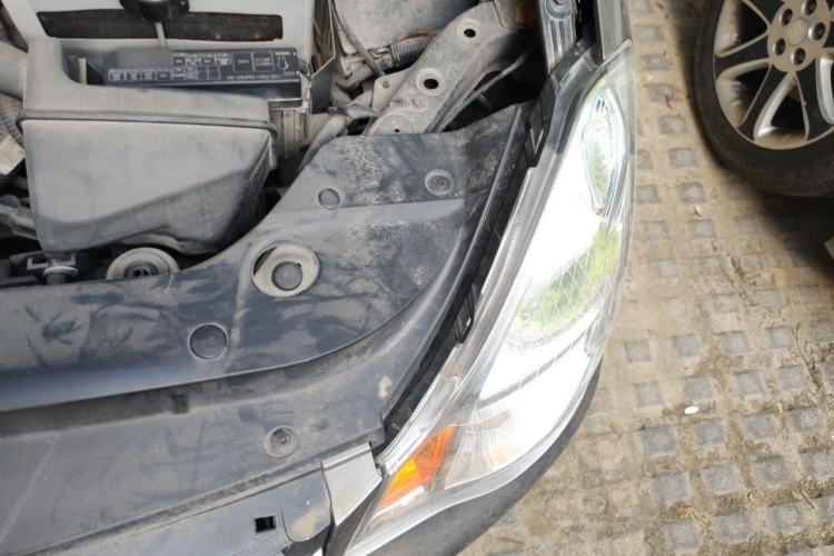 Used Nissan Sylphy 2009 2.0XL CVT Tech Sunroof Version Engine Bay Left