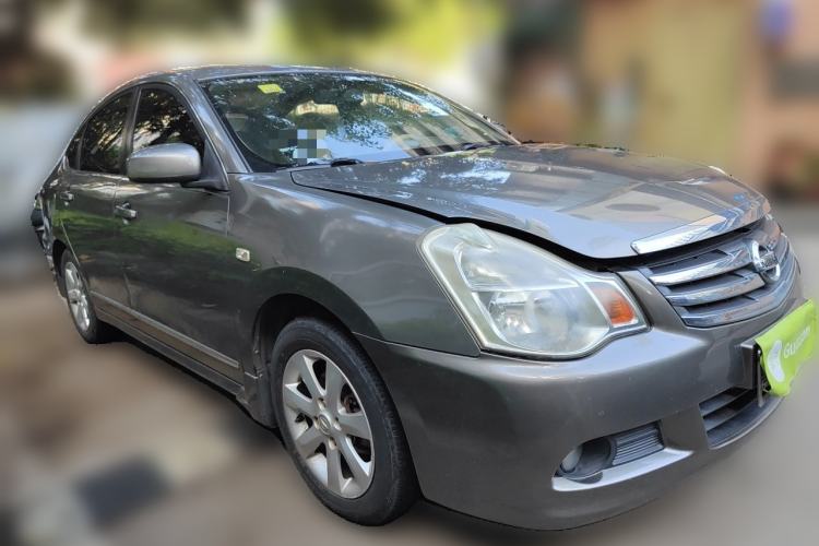 Used Nissan Sylphy 2009 1.6XL Automatic Luxury Sunroof Edition Front Right 45 Deg