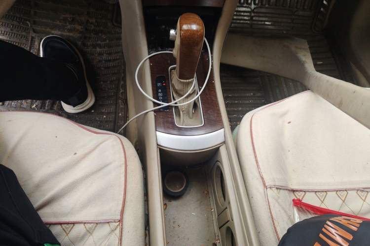 Used Nissan Sylphy 2009 1.6XE Automatic Comfort Edition Gear Lever