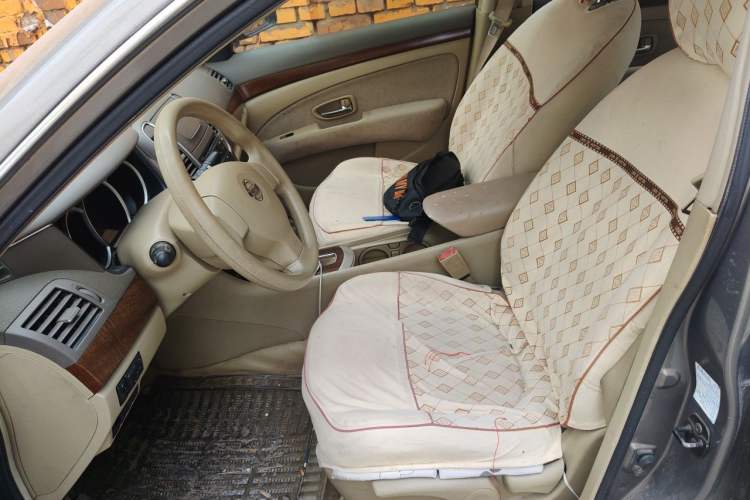 Used Nissan Sylphy 2009 1.6XE Automatic Comfort Edition Left Front Seat