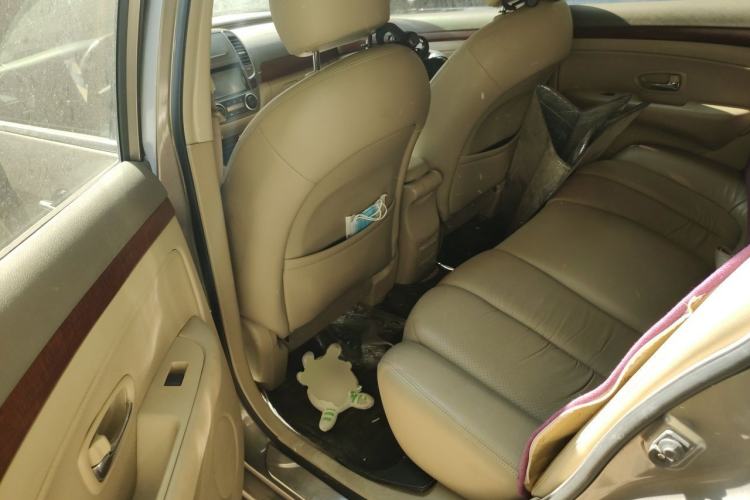 Used Nissan Sylphy 2009 2.0XL CVT Tech Sunroof Version Left Rear Seat