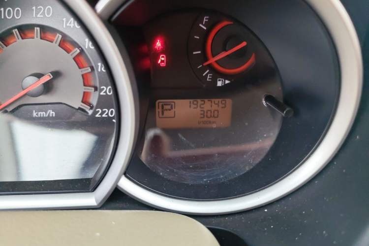 Used Nissan Sylphy 2009 1.6XE Automatic Comfort Edition Odometer Close Up