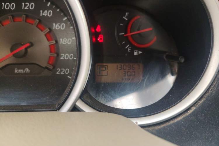 Used Nissan Sylphy 2009 1.6XE Automatic Comfort Edition Odometer Close Up