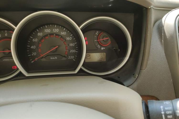Used Nissan Sylphy 2009 2.0XL CVT Tech Sunroof Version Odometer Close Up