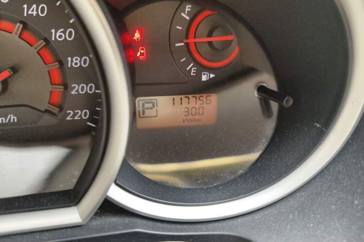 Used Nissan Sylphy 2009 1.6XE Automatic Comfort Edition Odometer Close Up