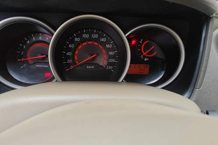 Used Nissan Sylphy 2009 2.0XL CVT Tech Sunroof Version Odometer Close Up