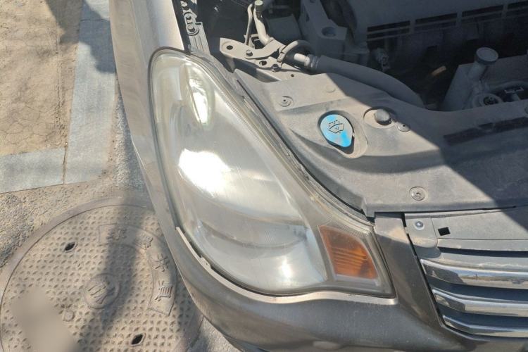 Used Nissan Sylphy 2009 1.6 XL Manual Luxury Sunroof Edition Right Front Headlight