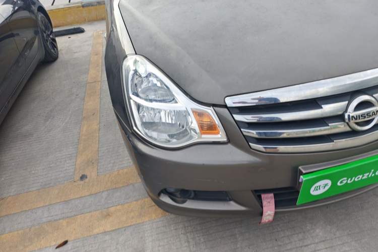 Used Nissan Sylphy 2009 1.6XE Automatic Comfort Edition Right Front Headlight