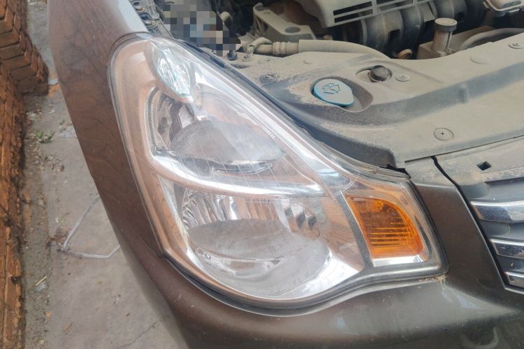 Used Nissan Sylphy 2009 1.6XE Automatic Comfort Edition Right Front Headlight