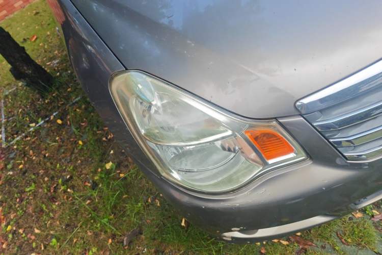 Used Nissan Sylphy 2009 1.6XE Automatic Comfort Edition Right Front Headlight