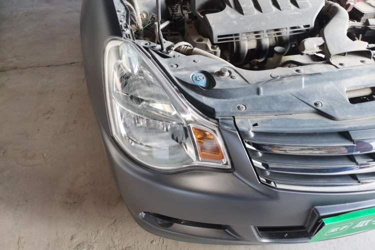 Used Nissan Sylphy 2009 1.6XE Manual Comfort Edition Right Front Headlight