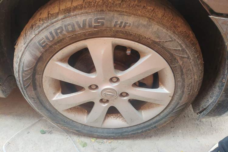 Used Nissan Sylphy 2009 1.6XE Automatic Comfort Edition Right Front Wheel Hub