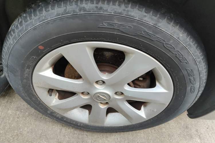 Used Nissan Sylphy 2009 1.6XL Automatic Luxury Sunroof Edition Right Front Wheel Hub