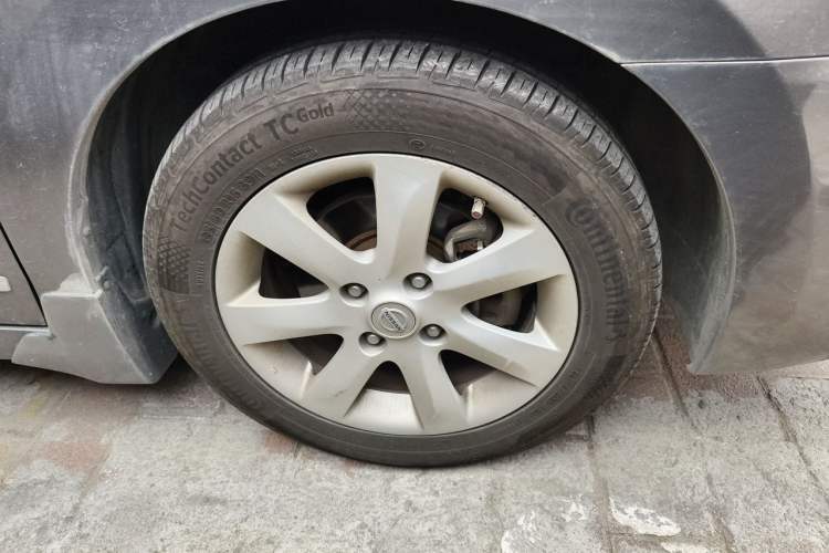 Used Nissan Sylphy 2009 1.6XE Automatic Comfort Edition Right Front Wheel Hub