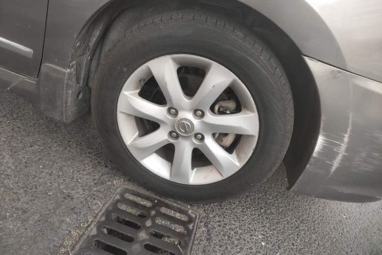 Used Nissan Sylphy 2009 1.6 XL Manual Luxury Sunroof Edition Right Front Wheel Hub