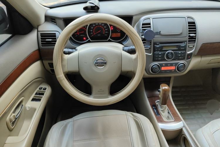 Used Nissan Sylphy 2009 1.6XL Automatic Luxury Sunroof Edition Steering Wheel