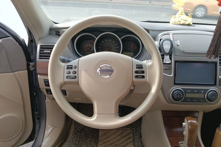 Used Nissan Sylphy 2009 1.6XL Automatic Luxury Sunroof Edition Steering Wheel