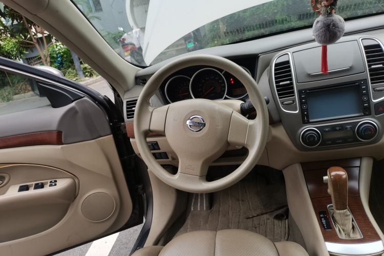 Used Nissan Sylphy 2009 1.6XL Automatic Luxury Sunroof Edition Steering Wheel