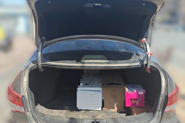 Used Nissan Sylphy 2009 1.6 XL Manual Luxury Sunroof Edition Trunk