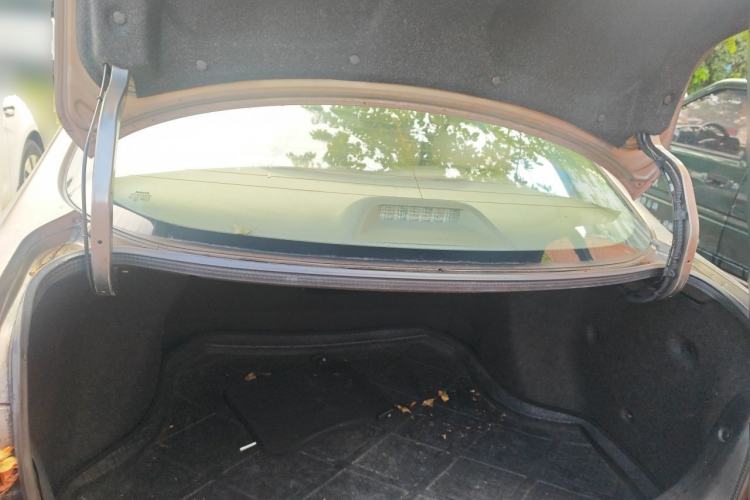 Used Nissan Sylphy 2009 1.6XE Automatic Comfort Edition Trunk