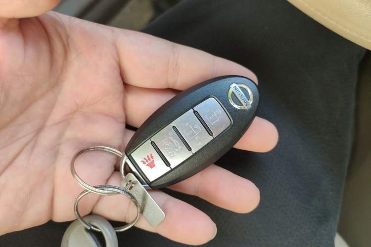 Used Nissan Sylphy 2009 2.0XL CVT Tech Sunroof Version Vehicle Key
