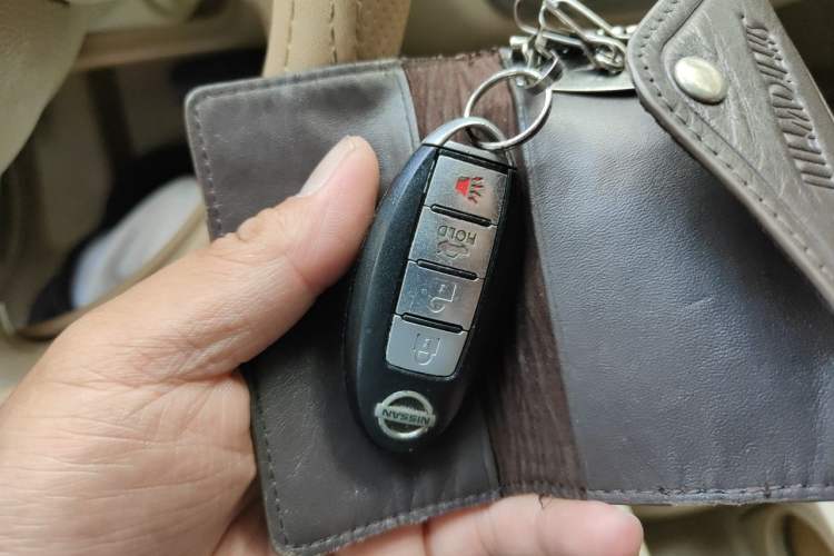 Used Nissan Sylphy 2009 1.6XL Automatic Luxury Sunroof Edition Vehicle Key