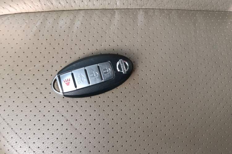 Used Nissan Sylphy 2009 1.6XL Automatic Luxury Sunroof Edition Vehicle Key