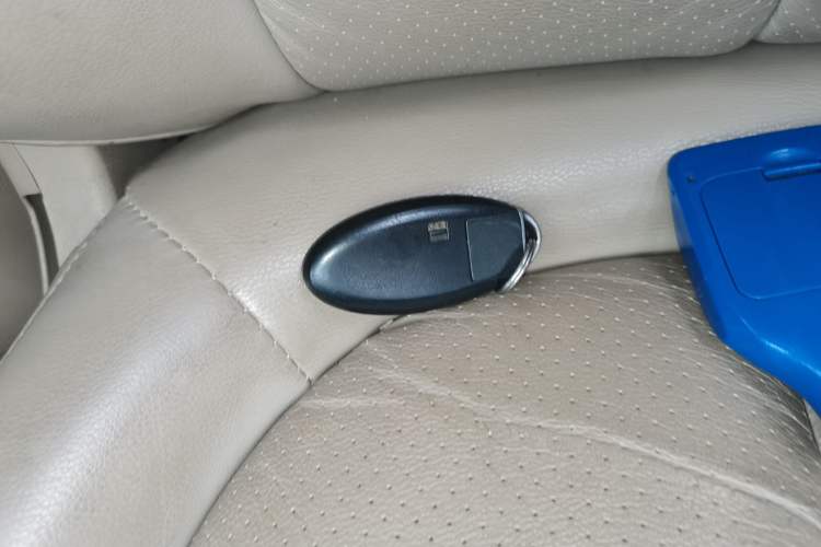 Used Nissan Sylphy 2009 1.6XL Automatic Luxury Sunroof Edition Vehicle Key