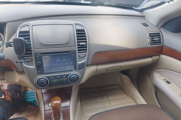 Used Nissan Sylphy 2009 1.6XE Automatic Comfort Edition Audio And AC Panel