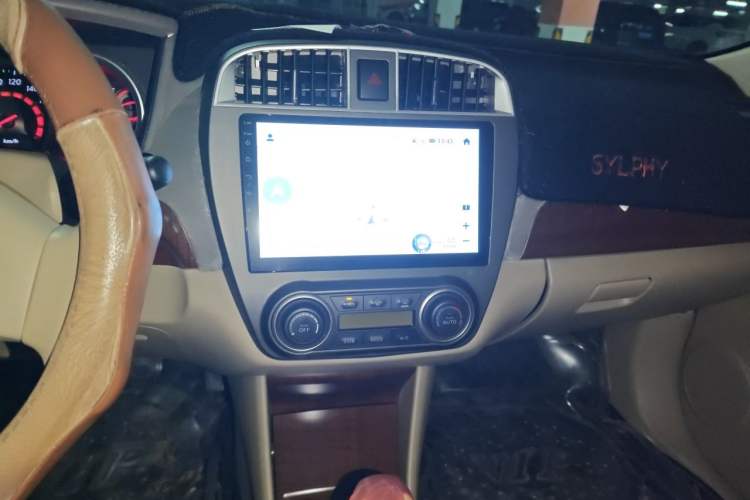 Used Nissan Sylphy 2009 1.6XE Manual Comfort Edition Audio And AC Panel