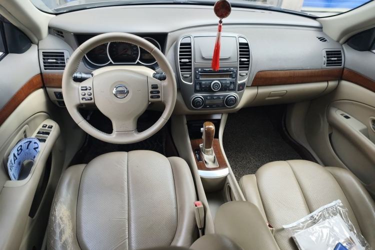 Used Nissan Sylphy 2009 2.0XL CVT Luxury Edition Center Console
