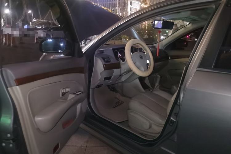 Used Nissan Sylphy 2009 1.6 XL Manual Luxury Sunroof Edition Driver Seat