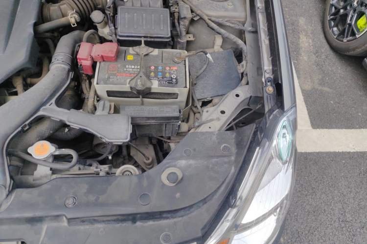 Used Nissan Sylphy 2009 1.6XL Automatic Luxury Sunroof Edition Engine Bay Left