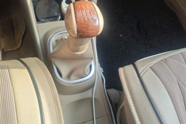 Used Nissan Sylphy 2009 1.6XE Manual Comfort Edition Gear Lever
